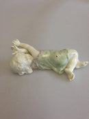 Heubach Figur af Ung Pige. Piano figur