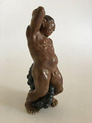 Kai Nielsen Stentøjsfigur no. 25 Mand med Druer