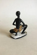 Leopold Anzengruber&#44;维也纳&#44;非洲妇女陶瓷像