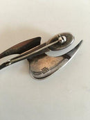 N.E. From アメジストとスターリングシルバーのブローチ