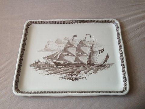 Royal Copenhagen Aluminia Das Tablett Tisch mit Schiff Schwan