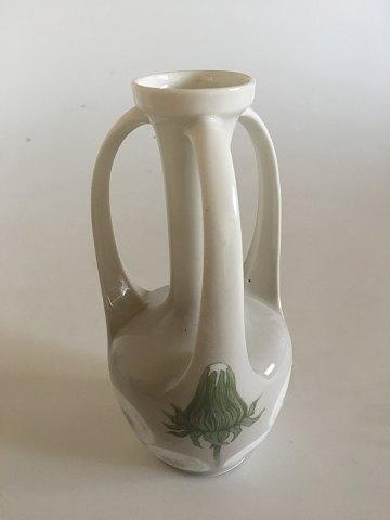 Royal Copenhagen Art Nouveau 3 Hankevase med Mælkebøtte motiv No 342/60B