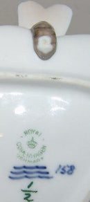 Royal Copenhagen Art Nouveau åkandefad med flue No 1/2