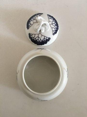 Royal Copenhagen Art Nouveau Lågskål No. 779/382