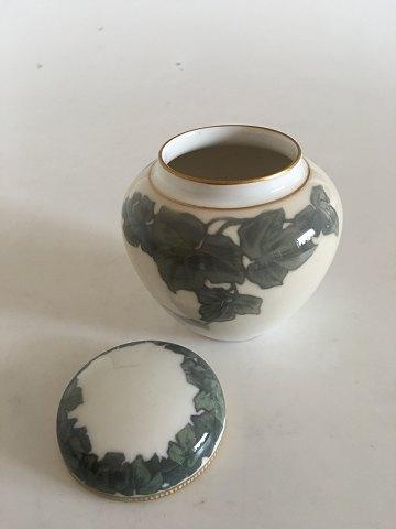 Royal Copenhagen Art Nouveau Lågvase No 1771/525