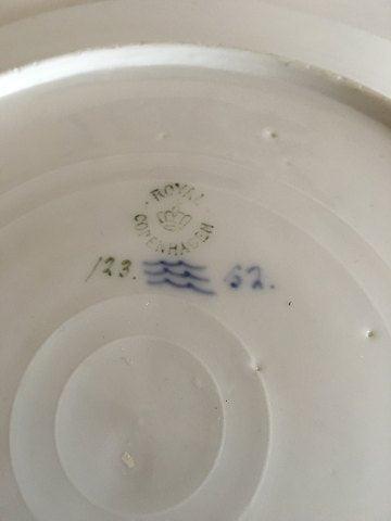 Royal Copenhagen Art Nouveau Tallerken med Fiskekant No 123