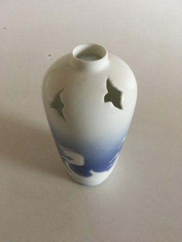 Royal Copenhagen Art Nouveau Unika Gennembrudt Vase af Marianne Høst fra 1895 No 5940