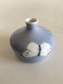ロイヤルコペンハーゲン アールヌーボ花瓶 3羽の蝶 No 39/393