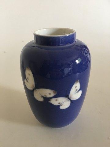 Royal Copenhagen Art Nouveau Vase med Sommerfugl