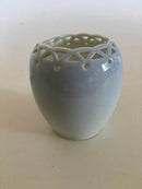 Royal Copenhagen Art Nouveau Vase No. 951/225 med Mælkebøtte dekoration