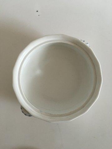 皇家哥本哈根蓝色花边布丁盘带盖子No 8535