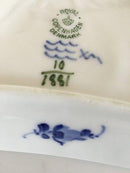 Royal Copenhagen Blaue Blume geschweißte dreieckige Schale Nr. 1881