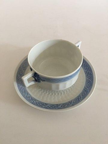 Royal Copenhagen Blå Vifte Bouillonkop med Underkop No. 11565. 35 cl