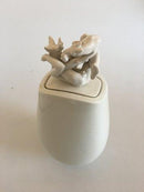 Royal Copenhagen Blanc de Chine Vase med Fan og hund af Johannes Hedegaard No 4362