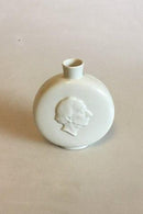 Royal Copenhagen Blanc de Chine Vase mit H.C. Andersen und Swan Nr. 4217 PMN