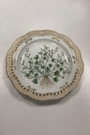 Royal Copenhagen Flora Danica Fad med gennembrudt kant No 20 / 3574 eller 381