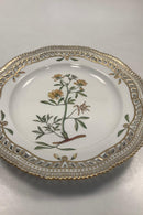 Royal Copenhagen Flora Danica Frokosttallerken No 20 / 3554 med gennembrudt kant