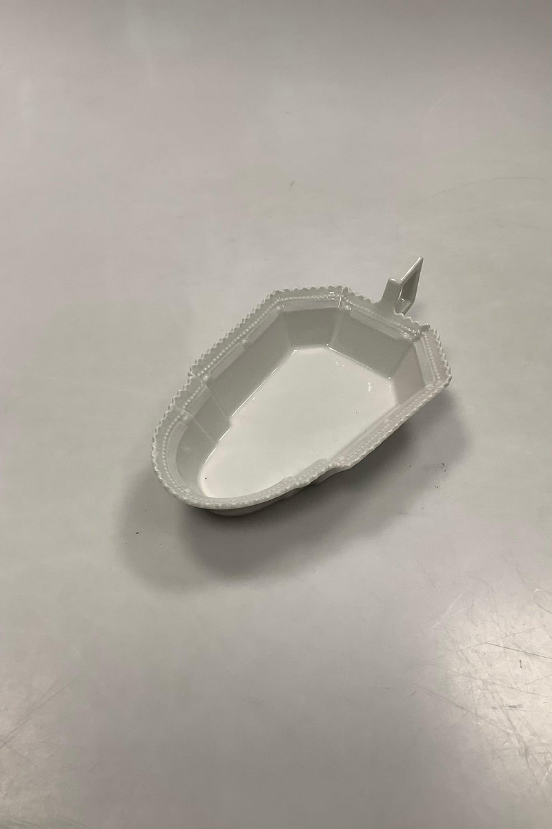 Royal Copenhagen White Flora Danica Pearl Pattern Assiet