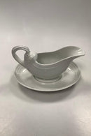 Royal Copenhagen Hvid Flora Danica Perlestel Sovseskål No 3556