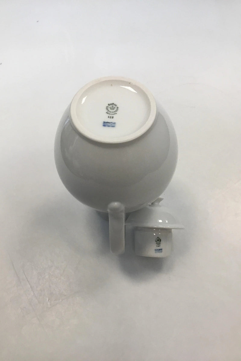 Royal Copenhagen Hvid Kaffekande No 128