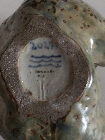 Royal Copenhagen Knud Kyhn Figur af Liggende Bjørn Figur No 20271