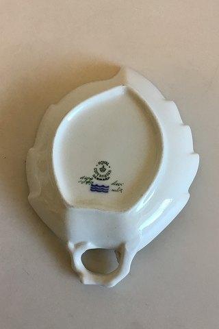 Royal Copenhagen Light Saxon Flower Leaf shaped Assiet No 1597