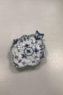 Royal Copenhagen Musselmalet Helblonde Bladformet fad No 1076