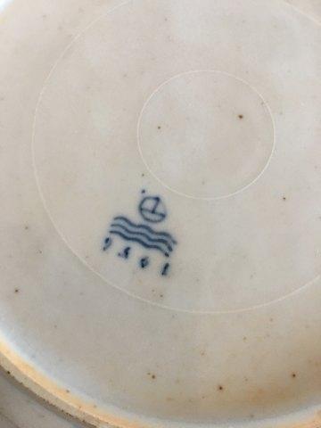 Royal Copenhagen Riflet tallerkenen unika malet af Thorkild Olsen i 1954