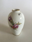 Royal Copenhagen Saksisk Blomst Vase med Romantisk Scene af Henning Larsen (Gamle Larsen)