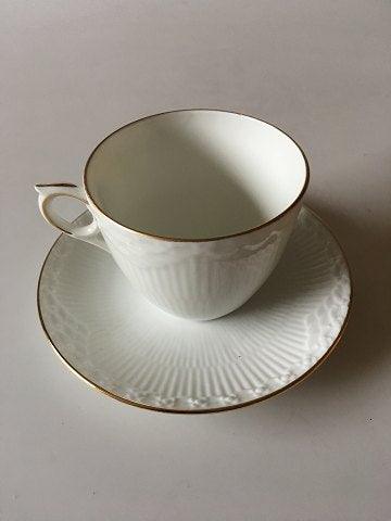 Royal Copenhagen Tradition Hvid Halvblonde m. Guldkant Kaffekop og Underkop No 756