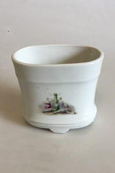 Royal Copenhagen Urtepotteskjuler/Vase med bymotiv i overglasur. Fra ca. 1890. PMN