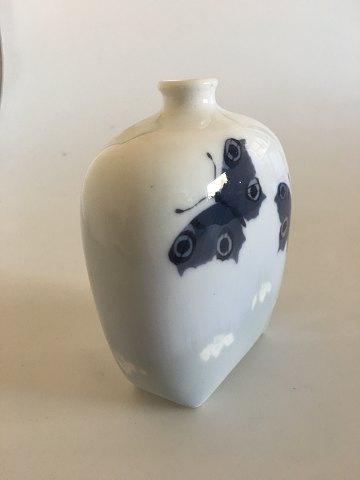 Royal Copenhagen Vase 188/1340 med Sommerfugle Motiv