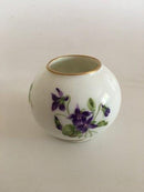 Royal Copenhagen Vase med Lilla Blomstermotiv