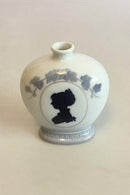 Royal Copenhagen Vase med silhuet af Kamma Rahbek og Knud Lyne Rahbek No 2066 PMN