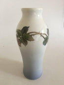 Royal Copenhagen Vase No 1393/244 med Rose Motiv