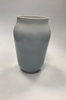 Royal Copenhagen Vase No 4384 med Fanø Piger