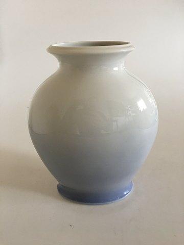 ロイヤルコペンハーゲン 花瓶 No 4633