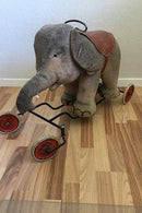 Steiff 125 Elefant på fire hjul