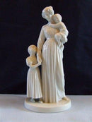 Royal Copenhagen figur Dame med Barn No 12159