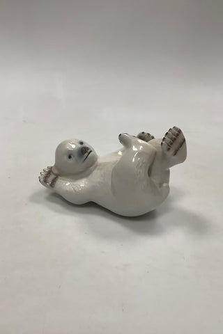 Bing og Grøndahl Figur af Isbjørneunge No. 2537