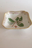Royal Copenhagen Flora Danica Quadratische Schale Nr. 3510