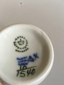 Royal Copenhagen Blaue Blume Geschweißte Plat-de-ménage Kanne Nr. 1540