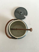 Bing & Grøndahl Kronjyden Blå Azur Låg Potte med Bast Hank