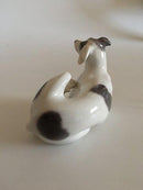 Royal Copenhagen Figur eines liegenden Hundes Nr. 1452/2855