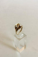 Ring aus 14 K Gold mit zwei Perlen