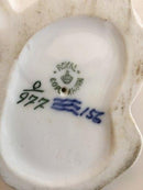 Royal Copenhagen Figurine af  Hvid German Spitz No. 977