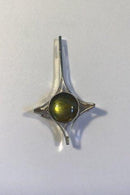 Finsk Sterling Sølv Vedhæng med olivenfarvet sten