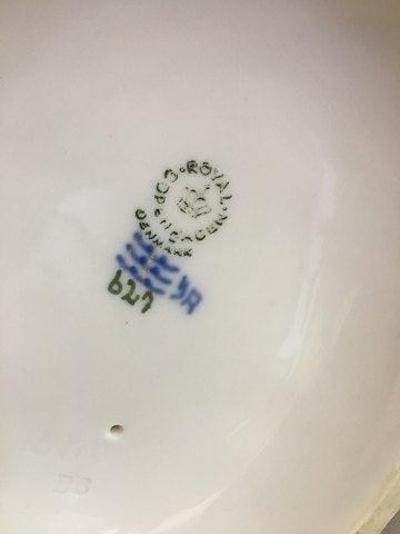 Royal Copenhagen Figur Ung mand med får No. 627