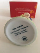 Bing & Grøndahl Victor & Victoria's Familie Victoria 2002 Årsfigur