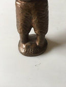 格陵兰岛男孩，来自Brdr. Grage Bronzestøberi的青铜器。1939年签署的TR